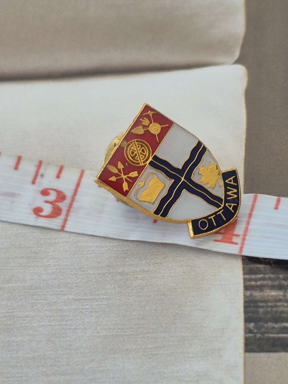 Ottawa Crest Enamel Lapel Pin in Blue, Red, Gold - Picture 4 of 4
